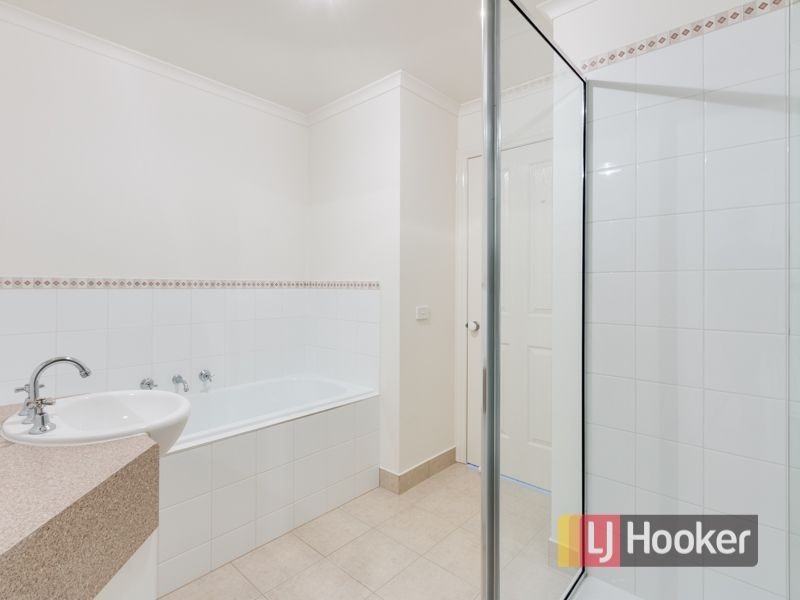 13/7 Syme Road, Pakenham VIC 3810