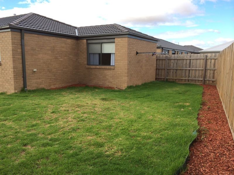 67 Henry Road, Pakenham VIC 3810