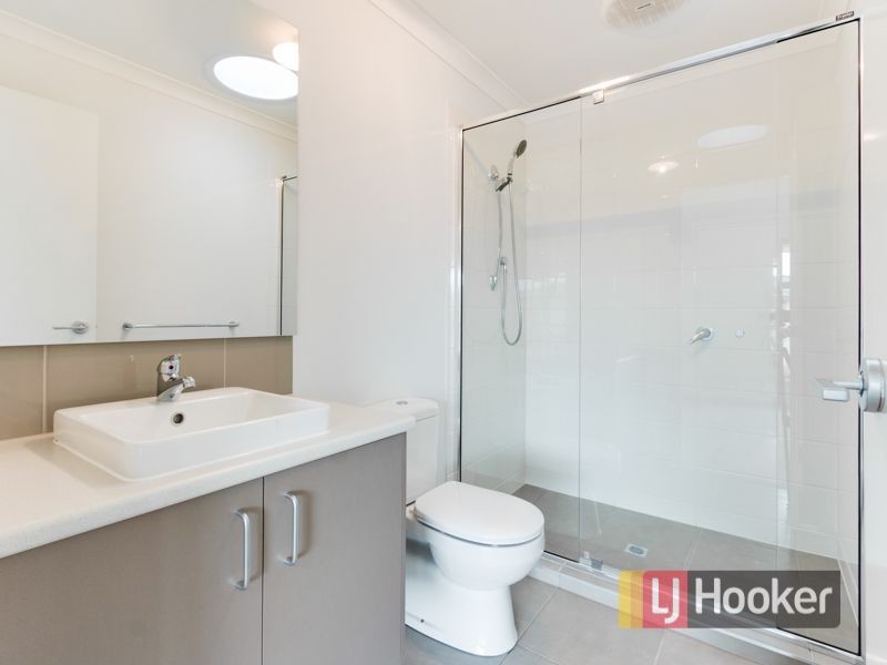 19 Arlington Avenue, Pakenham VIC 3810