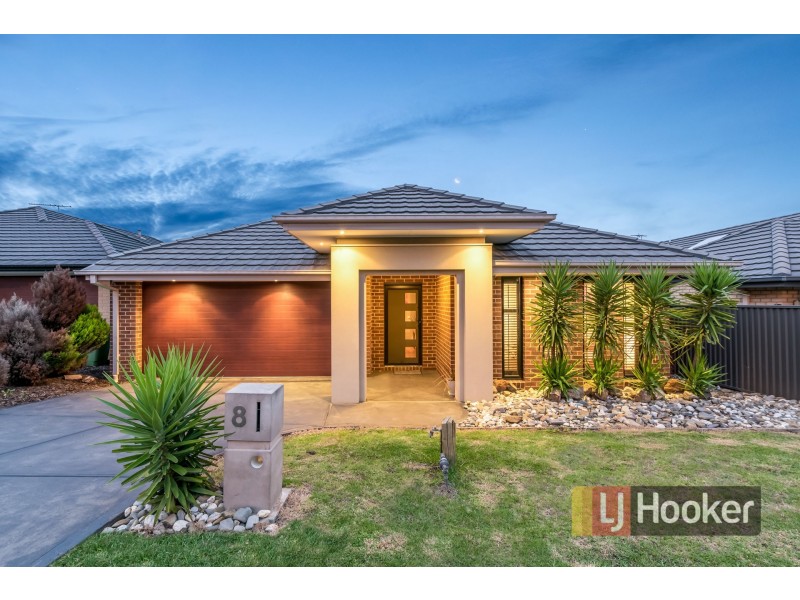 8 Perry Court, Pakenham VIC 3810