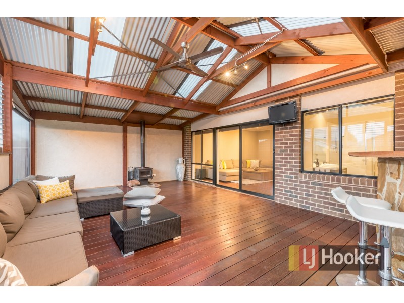 8 Perry Court, Pakenham VIC 3810