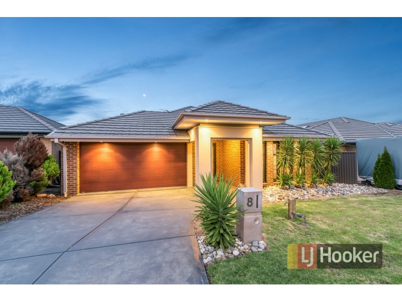 8 Perry Court, Pakenham VIC 3810