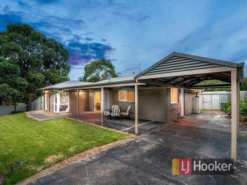 41 Ahern Road, Pakenham VIC 3810