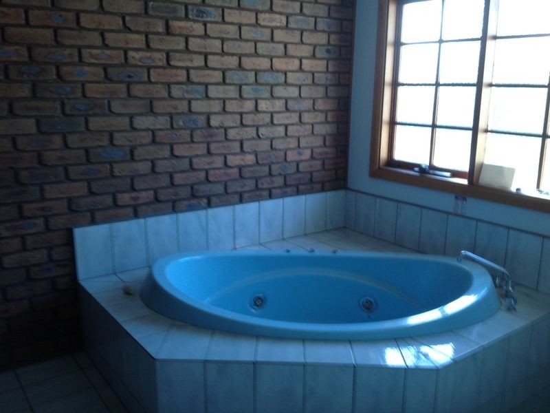 15-19 King Street, Pakenham VIC 3810