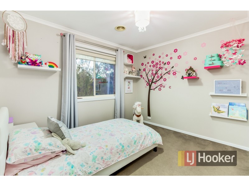 44 Scarlet Crescent, Pakenham VIC 3810