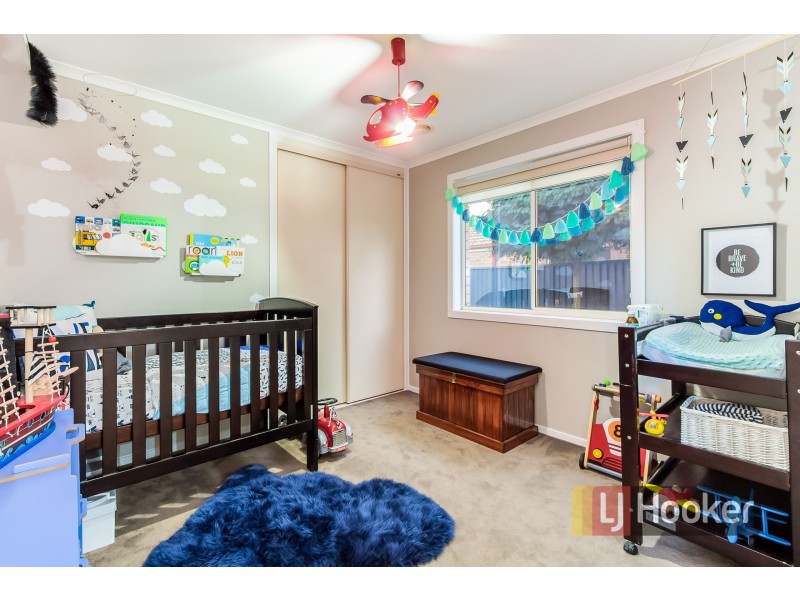 44 Scarlet Crescent, Pakenham VIC 3810