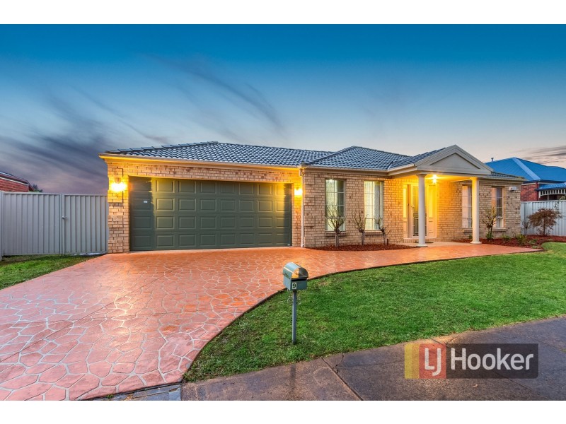 9 Willowbank Pocket, Pakenham VIC 3810