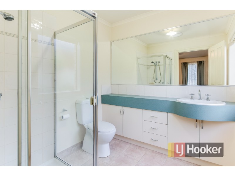 9 Willowbank Pocket, Pakenham VIC 3810