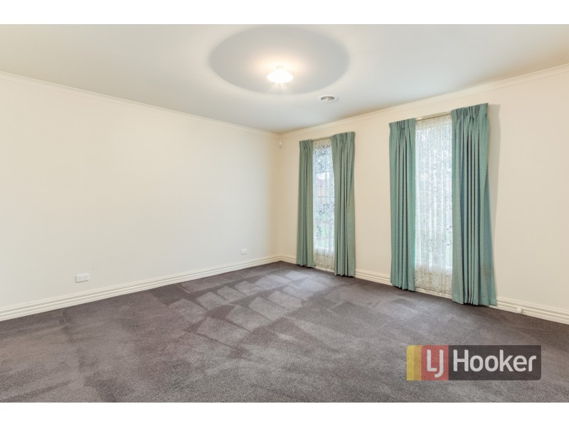 9 Willowbank Pocket, Pakenham VIC 3810