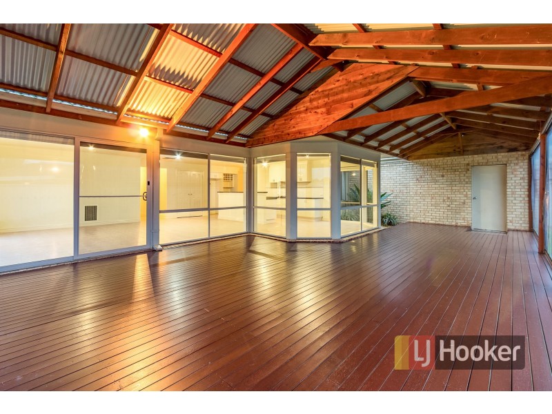 9 Willowbank Pocket, Pakenham VIC 3810