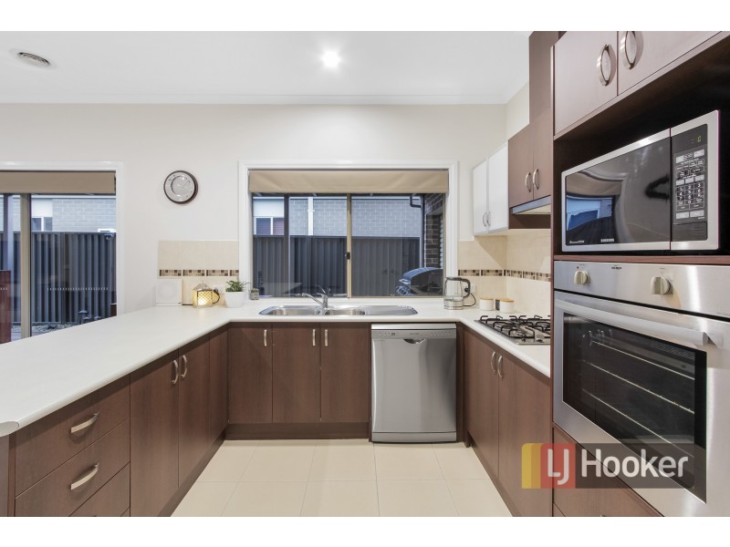 5 Perry Court, Pakenham VIC 3810