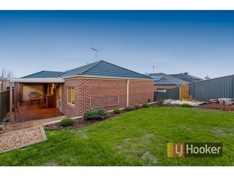 5 Perry Court, Pakenham VIC 3810