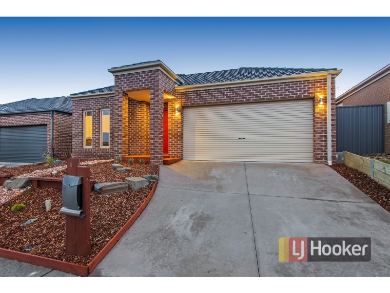 5 Perry Court, Pakenham VIC 3810