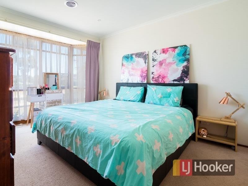 1 Parman Avenue, Pakenham VIC 3810