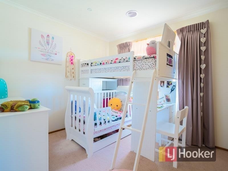 1 Parman Avenue, Pakenham VIC 3810