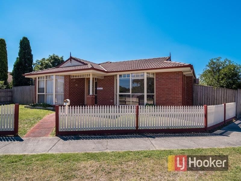 1 Parman Avenue, Pakenham VIC 3810