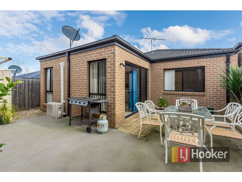 8/103 Army Road, Pakenham VIC 3810