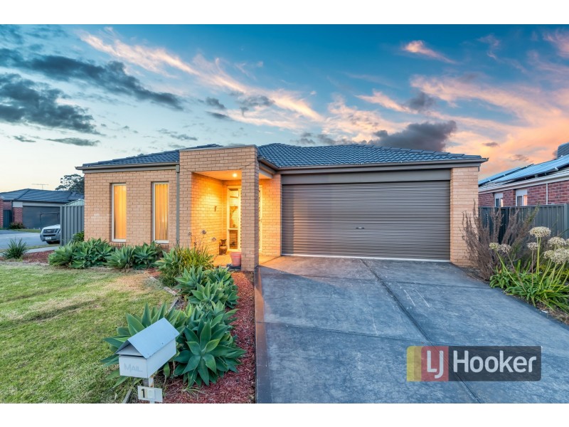 10 Persimmon Lane, Pakenham VIC 3810