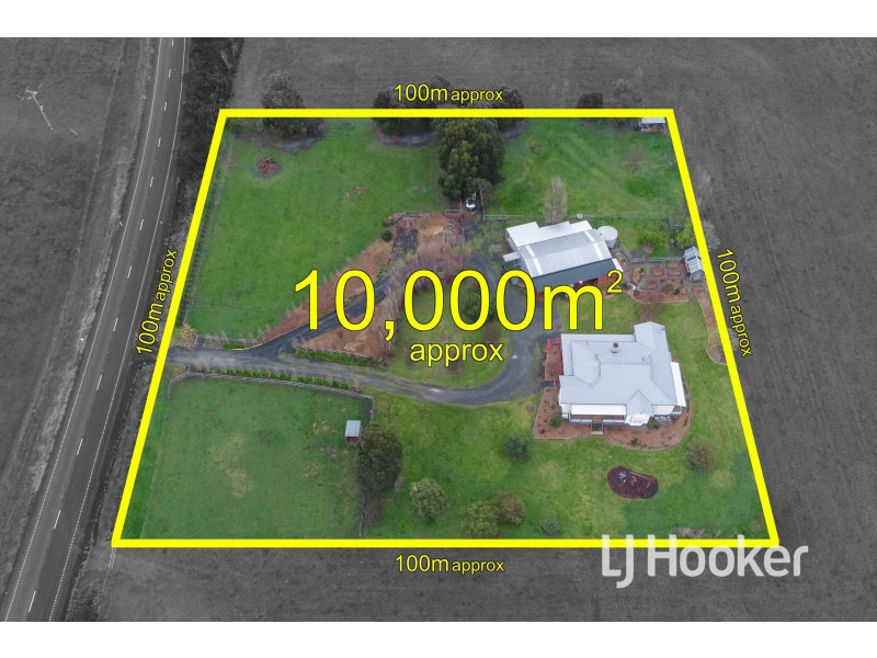 75 Hall Road, Pakenham South VIC 3810