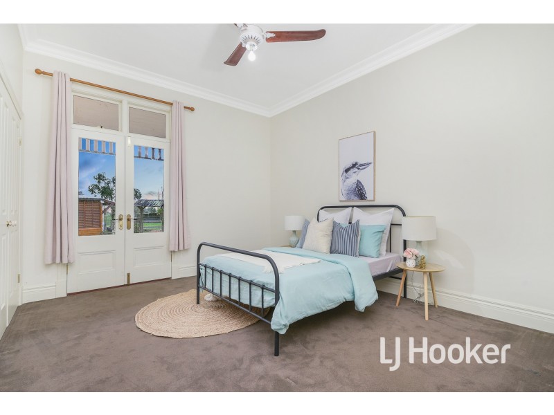 75 Hall Road, Pakenham South VIC 3810