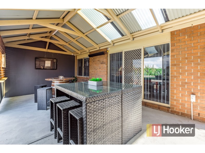 28 Tipperary Cct, Pakenham VIC 3810