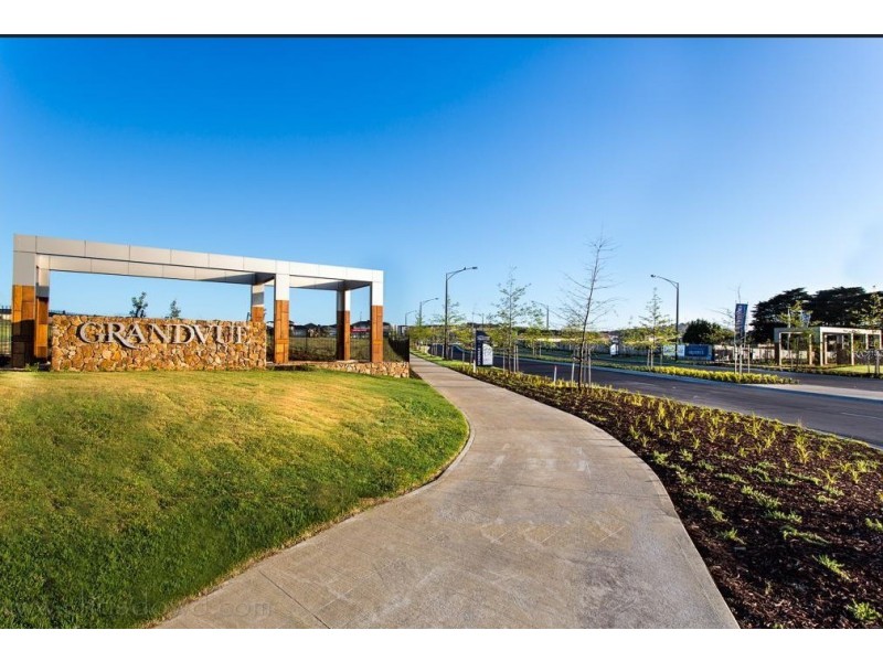 7 Macleod Circuit, Pakenham VIC 3810