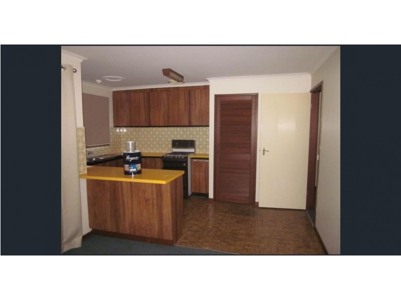 3/18 Henty Street, Pakenham VIC 3810