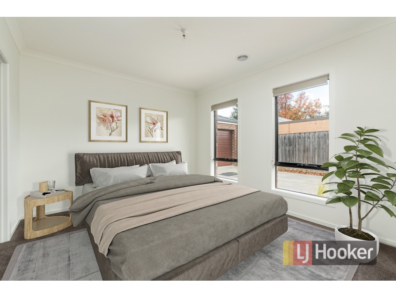 2/27 Henty Street, Pakenham VIC 3810