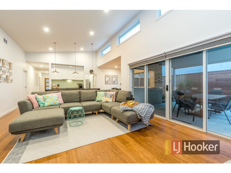 11 Elsham Street, Officer VIC 3809