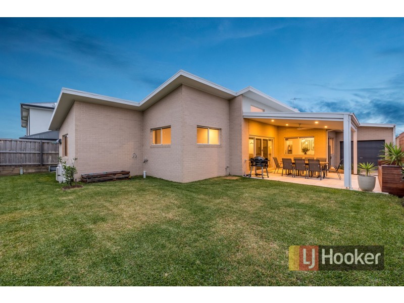 11 Elsham Street, Officer VIC 3809