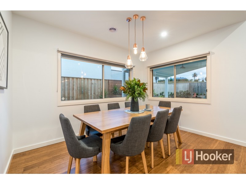 11 Elsham Street, Officer VIC 3809