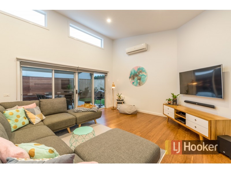 11 Elsham Street, Officer VIC 3809