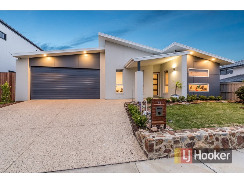 11 Elsham Street, Officer VIC 3809