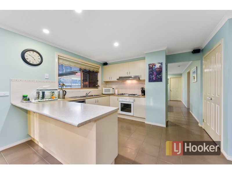 15 Heidi Court, Pakenham VIC 3810