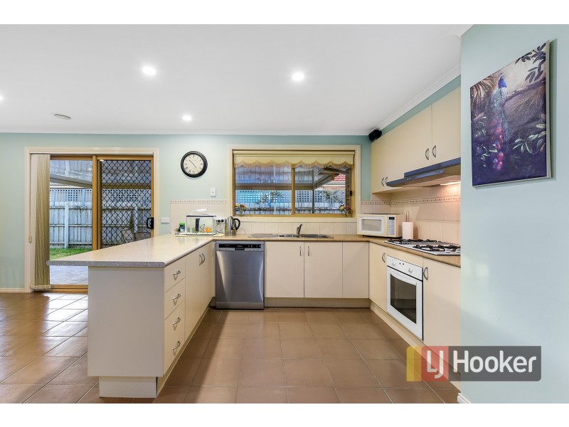 15 Heidi Court, Pakenham VIC 3810