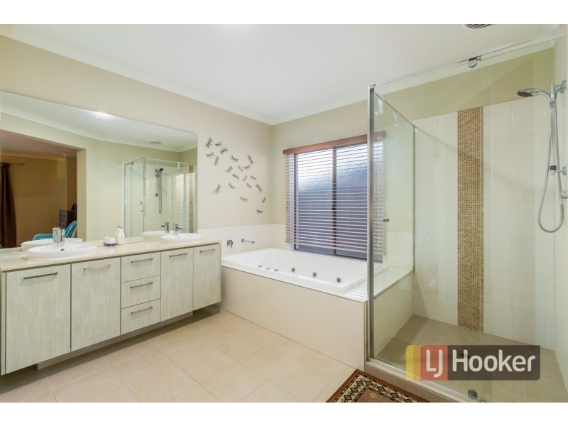 46 Sarton Link, Pakenham VIC 3810