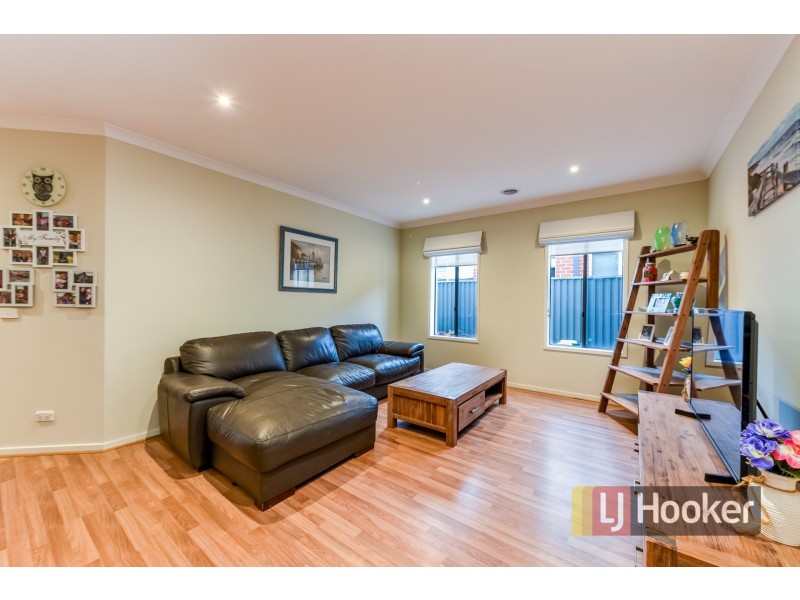 9 Platt Close, Pakenham VIC 3810