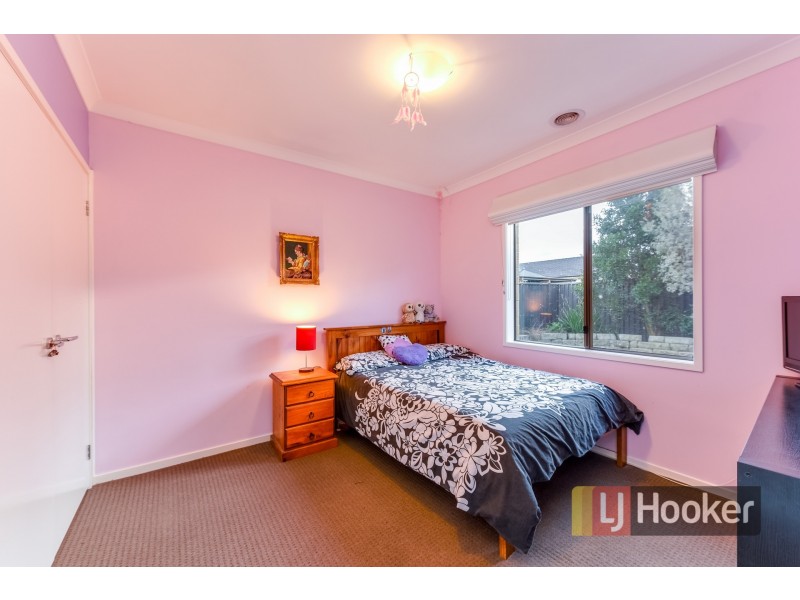 9 Platt Close, Pakenham VIC 3810