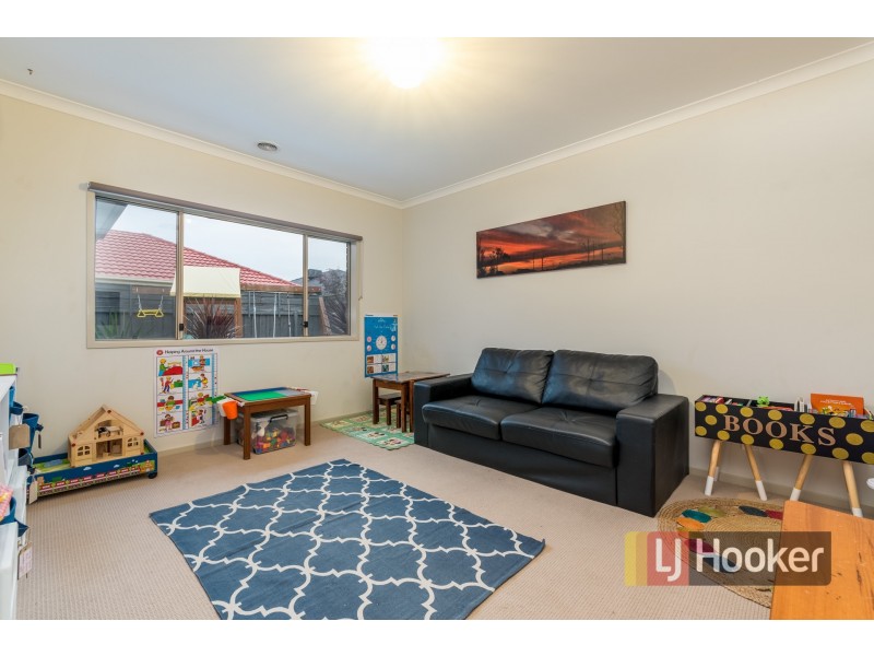 96 Arena Parade, Officer VIC 3809