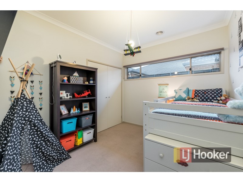 96 Arena Parade, Officer VIC 3809