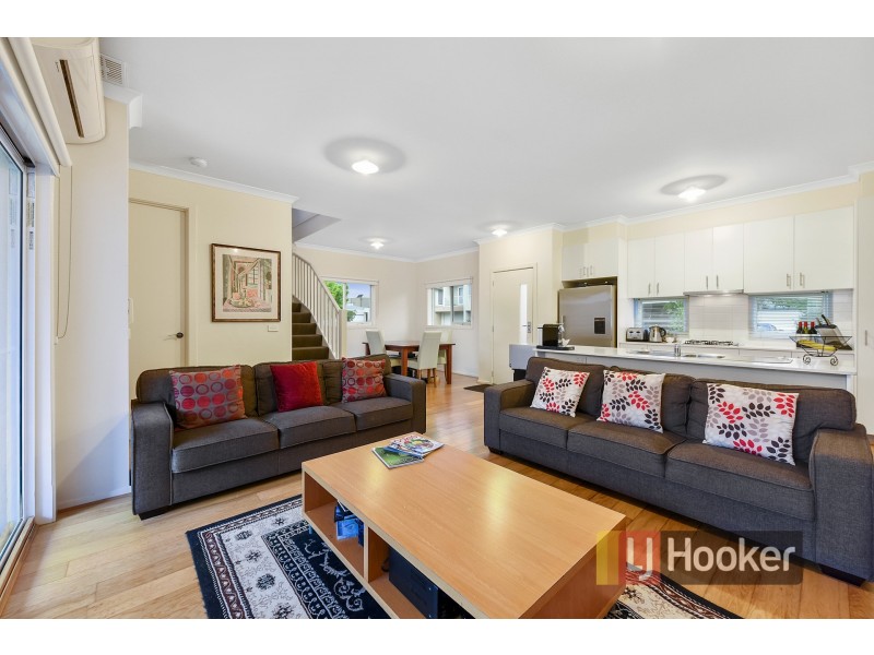 15 Harlesden Circuit, Pakenham VIC 3810