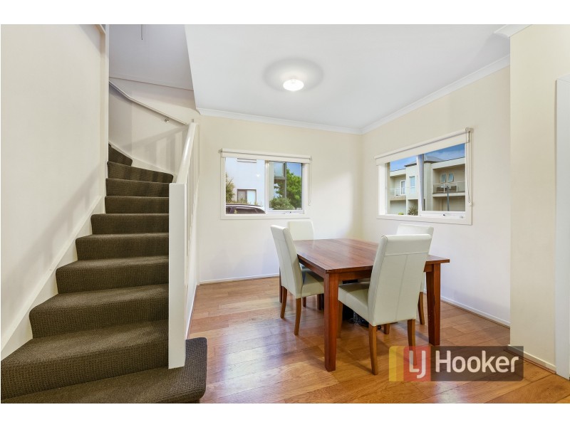 15 Harlesden Circuit, Pakenham VIC 3810