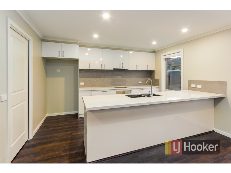 1 Atkins Road, Pakenham VIC 3810