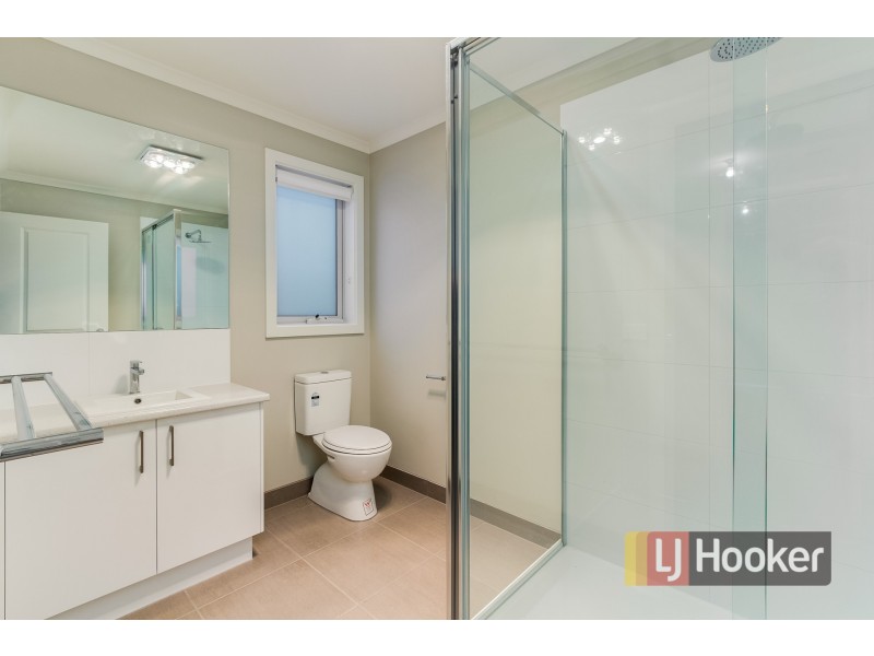 1 Atkins Road, Pakenham VIC 3810