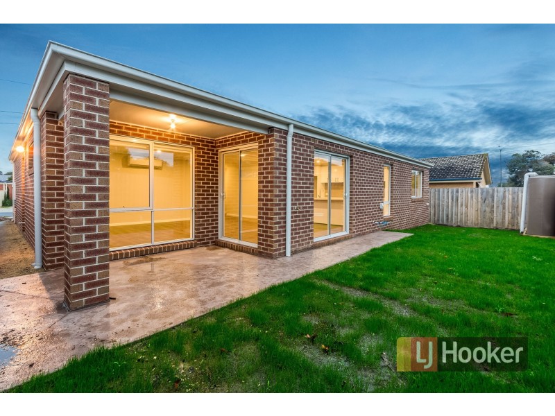 1 Atkins Road, Pakenham VIC 3810