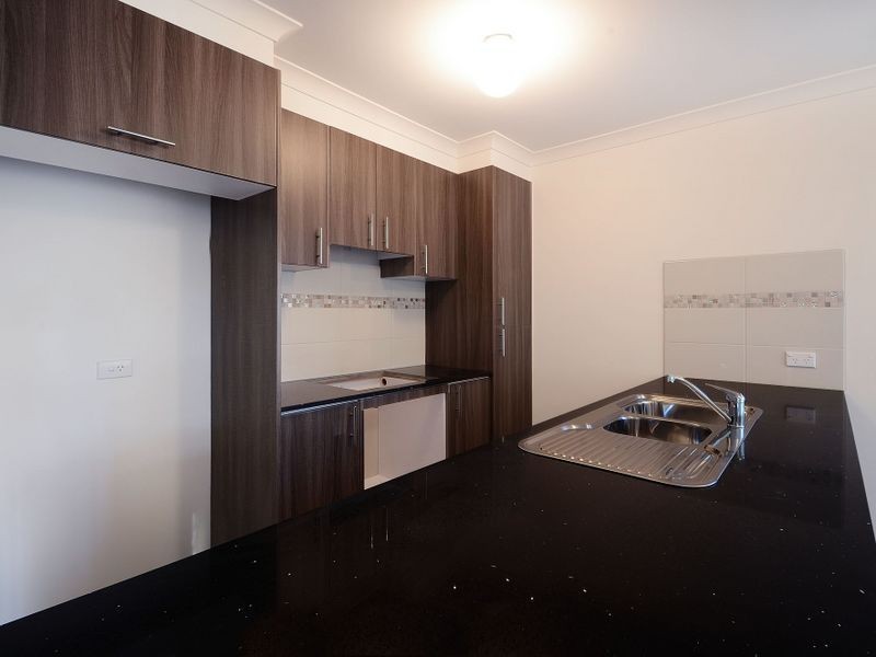 11/34 Sir Thomas Drive, Pakenham VIC 3810