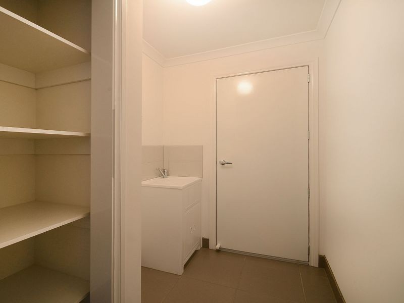 11/34 Sir Thomas Drive, Pakenham VIC 3810