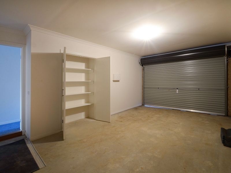 11/34 Sir Thomas Drive, Pakenham VIC 3810