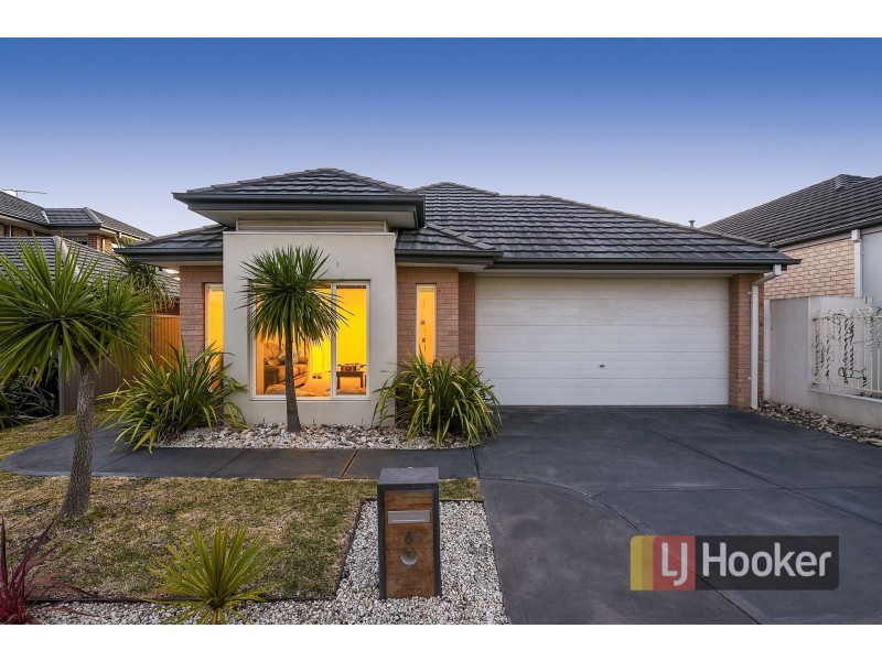 6 Sandpiper Close, Pakenham VIC 3810