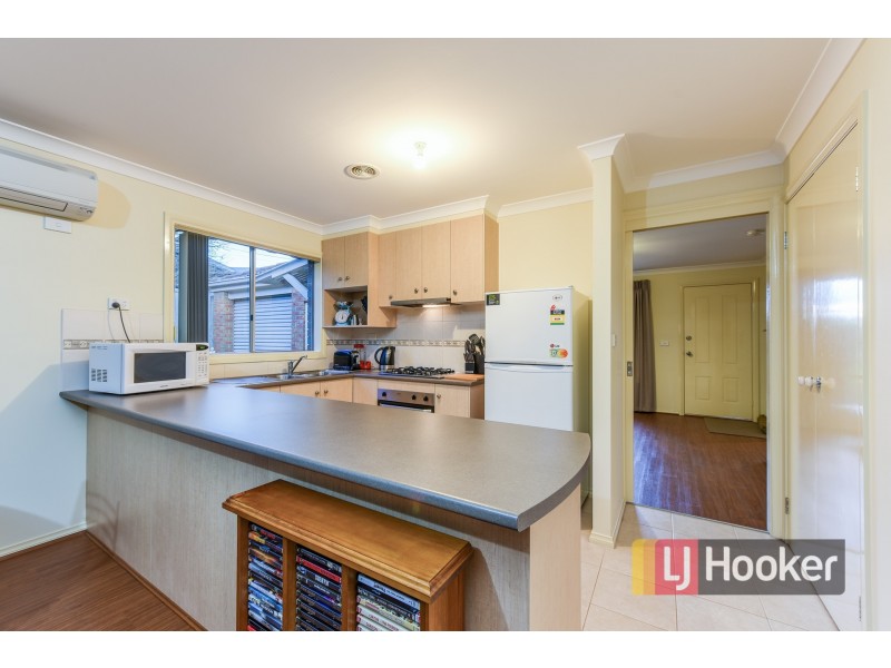 3 Jonathan Place, Pakenham VIC 3810